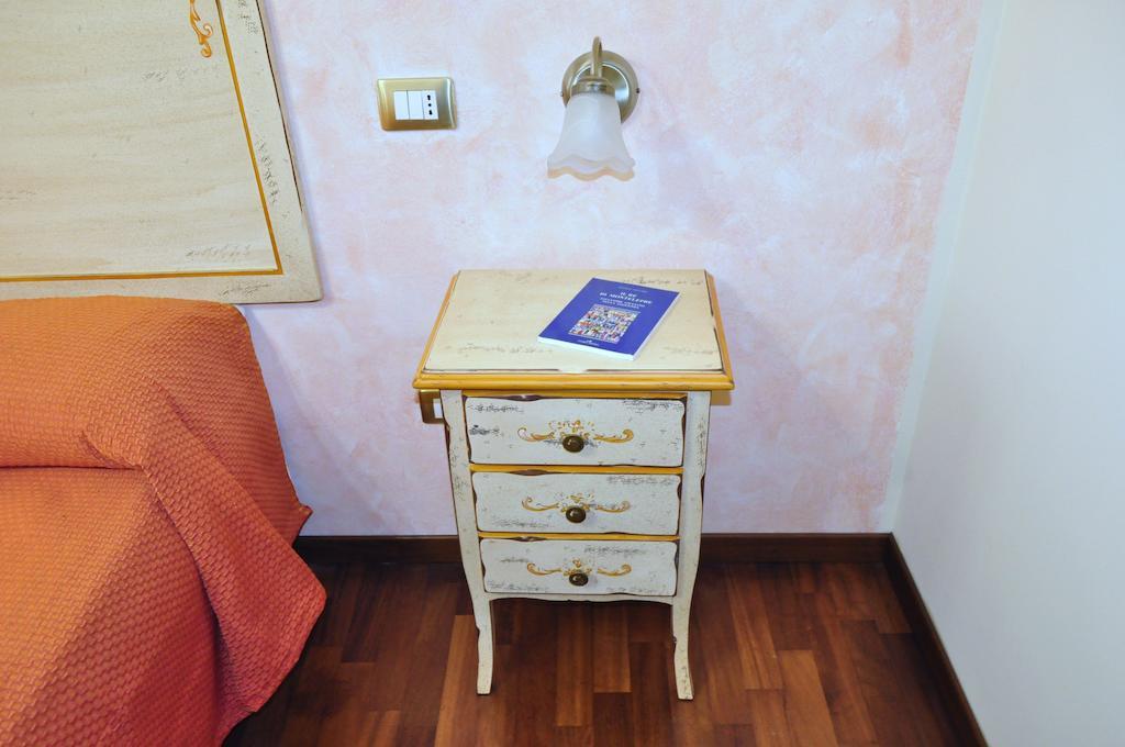 Stupor Mundi Bed And Breakfast Palermo Habitación foto