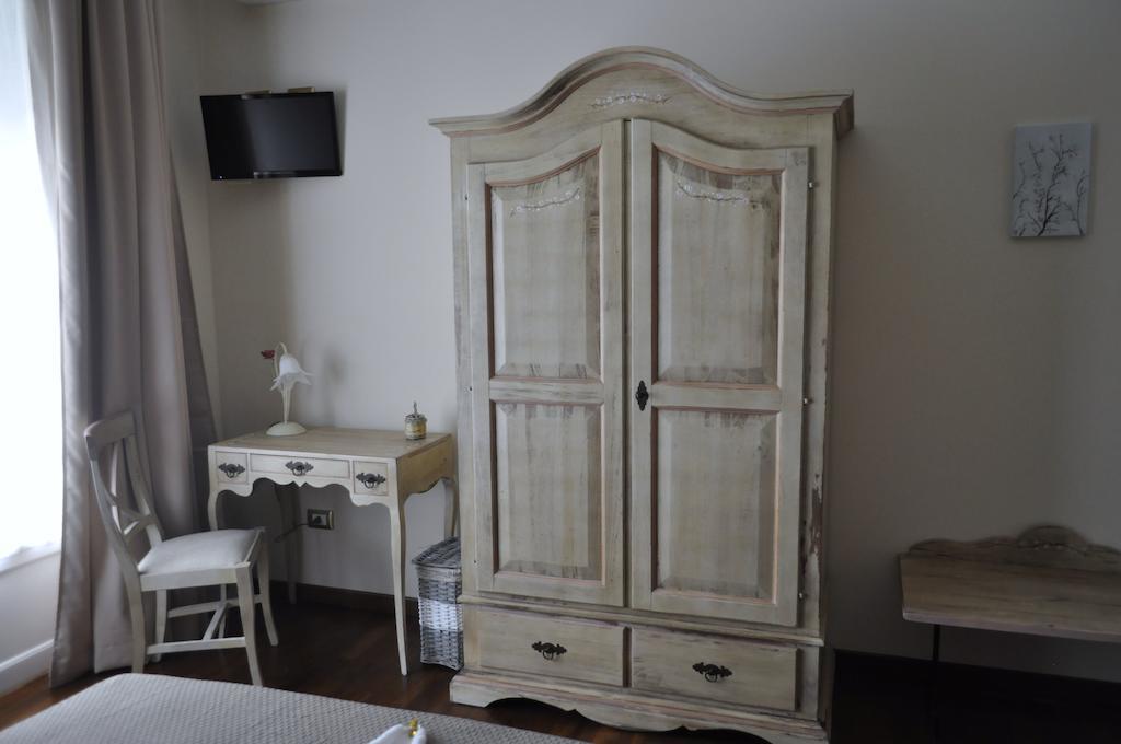 Stupor Mundi Bed And Breakfast Palermo Habitación foto