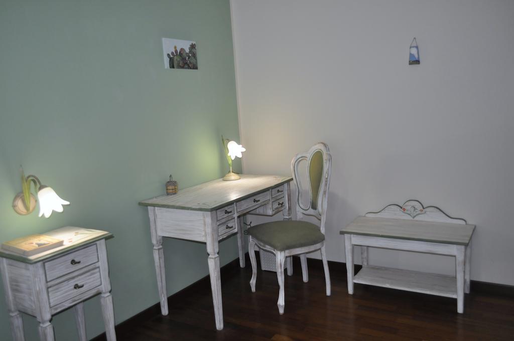 Stupor Mundi Bed And Breakfast Palermo Habitación foto